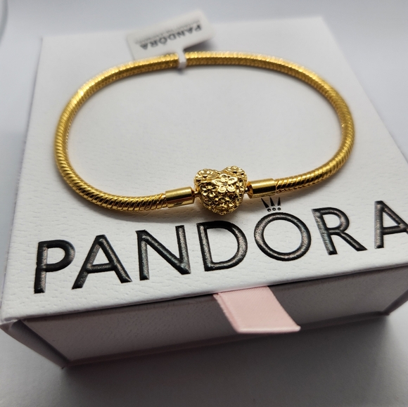 Pandora Moments 14k Golden Plated Snake Chain Charm Bracelet Size 7.9 inches - Picture 5 of 8